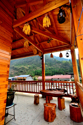 湖南森福木業(yè)有限公司,木結構別墅建造及制作,木涼亭建造及制作,木棧道建造及制作